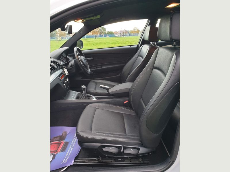 BMW 1 Series  2.0 120i Exclusive Edition 2dr