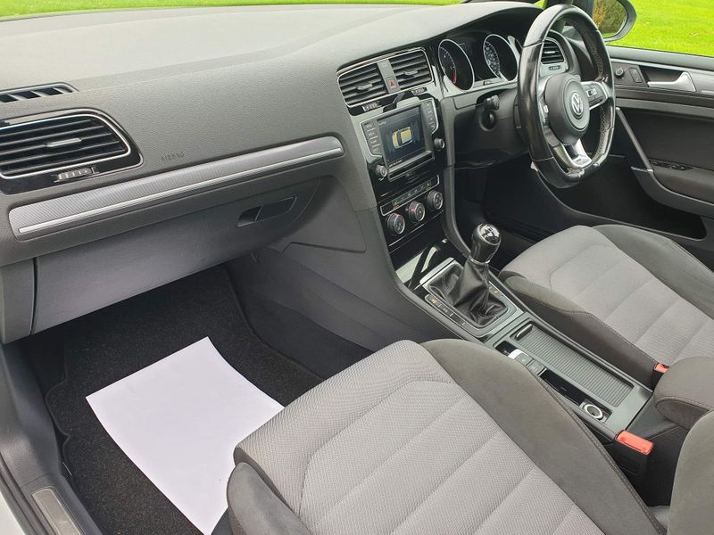 Volkswagen Golf  2.0 TDI BlueMotion Tech R-Line Edition Euro 6 (s/s) 5dr