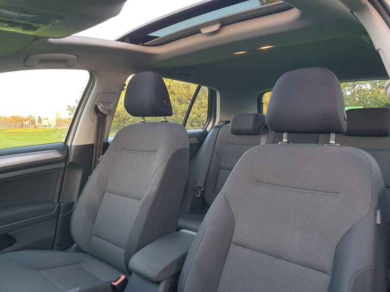 Volkswagen Golf  1.4 TSI BlueMotion Tech Match DSG Euro 5 (s/s) 5dr