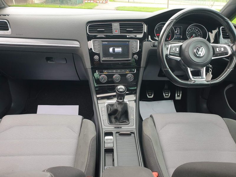 Volkswagen Golf 2.0 TDI BlueMotion Tech R-Line Edition Euro 6 (s/s) 5dr ...