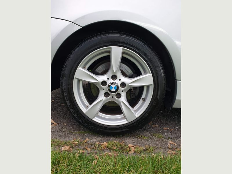 BMW 1 Series  2.0 120i Exclusive Edition 2dr