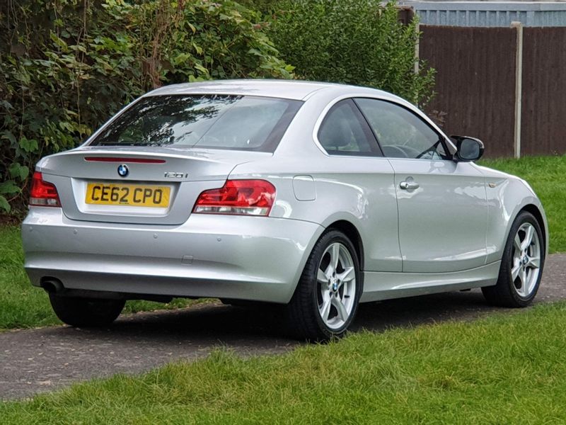 BMW 1 Series  2.0 120i Exclusive Edition 2dr