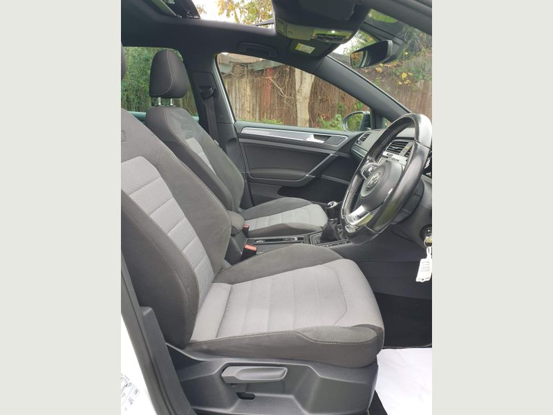 Volkswagen Golf  2.0 TDI BlueMotion Tech R-Line Edition Euro 6 (s/s) 5dr